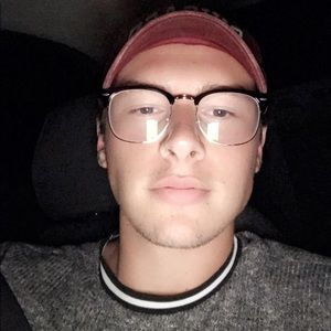 Meet your Posher, Cade